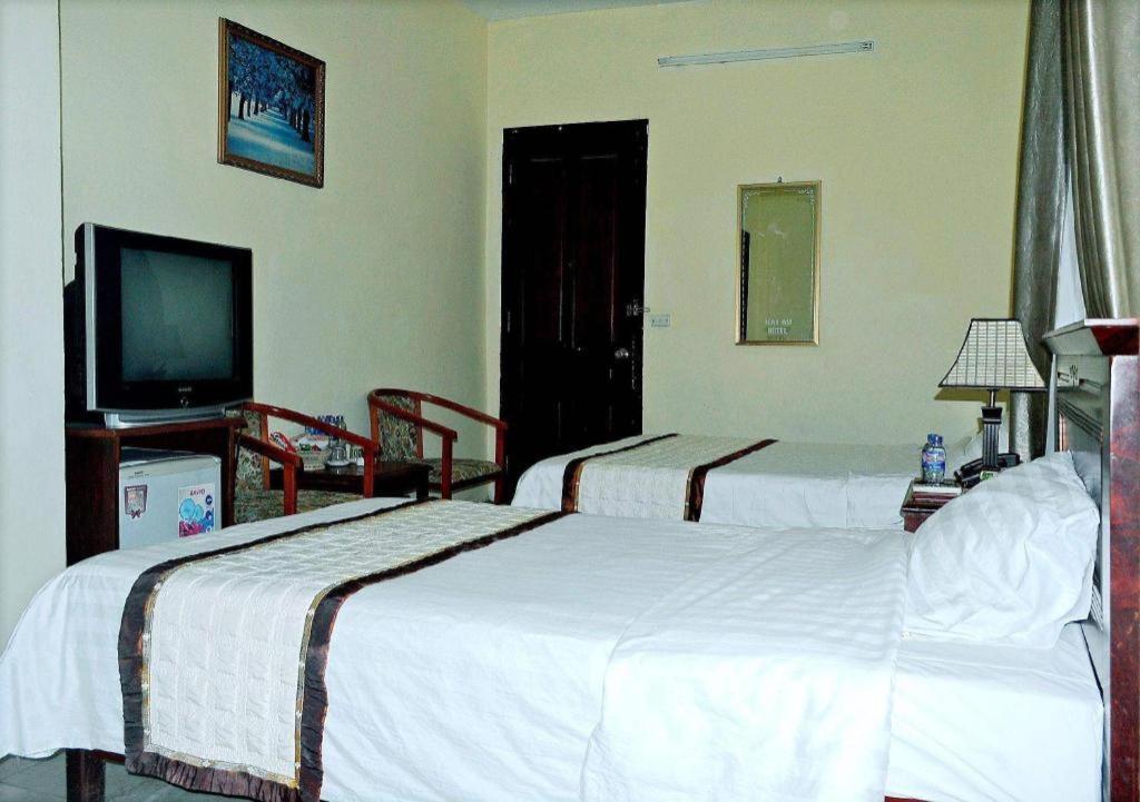 Hai Au Hotel Hai Phong Exterior photo